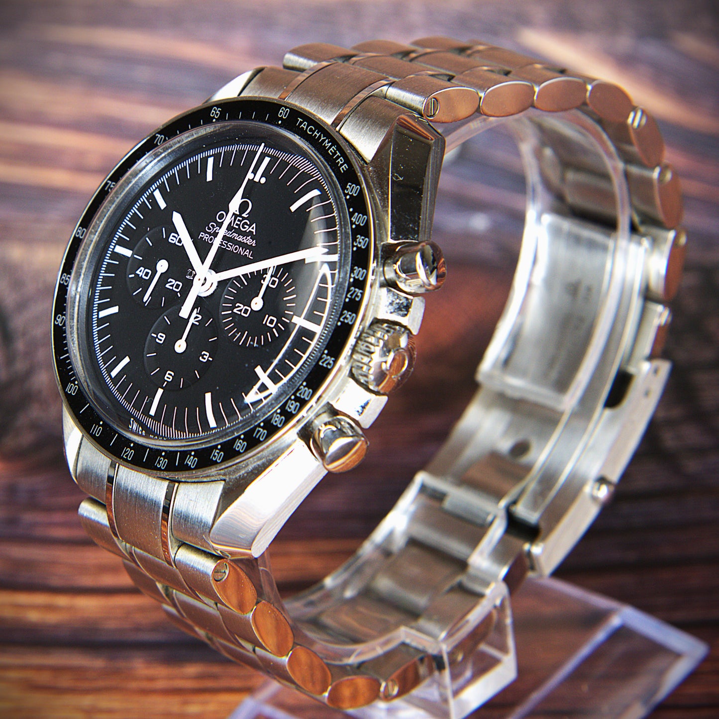 OMEGA Speedmaster Moonwatch Professional 311.30.42.30.01.005 Special Edition Box