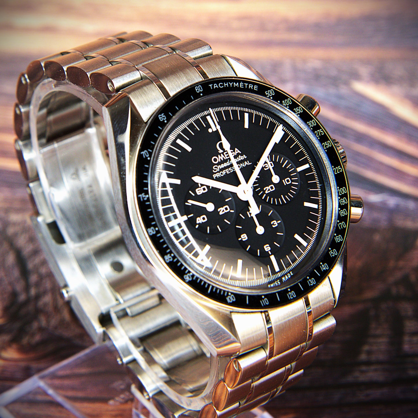 OMEGA Speedmaster Moonwatch Professional 311.30.42.30.01.005 Special Edition Box